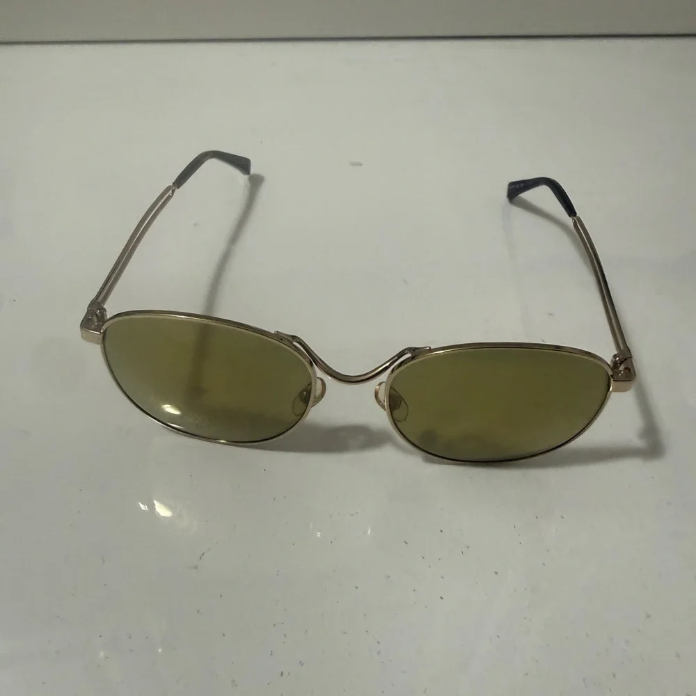 Givenchy Oval Aviator Stylish Aviator Sunglasses with Green Lenses unisex